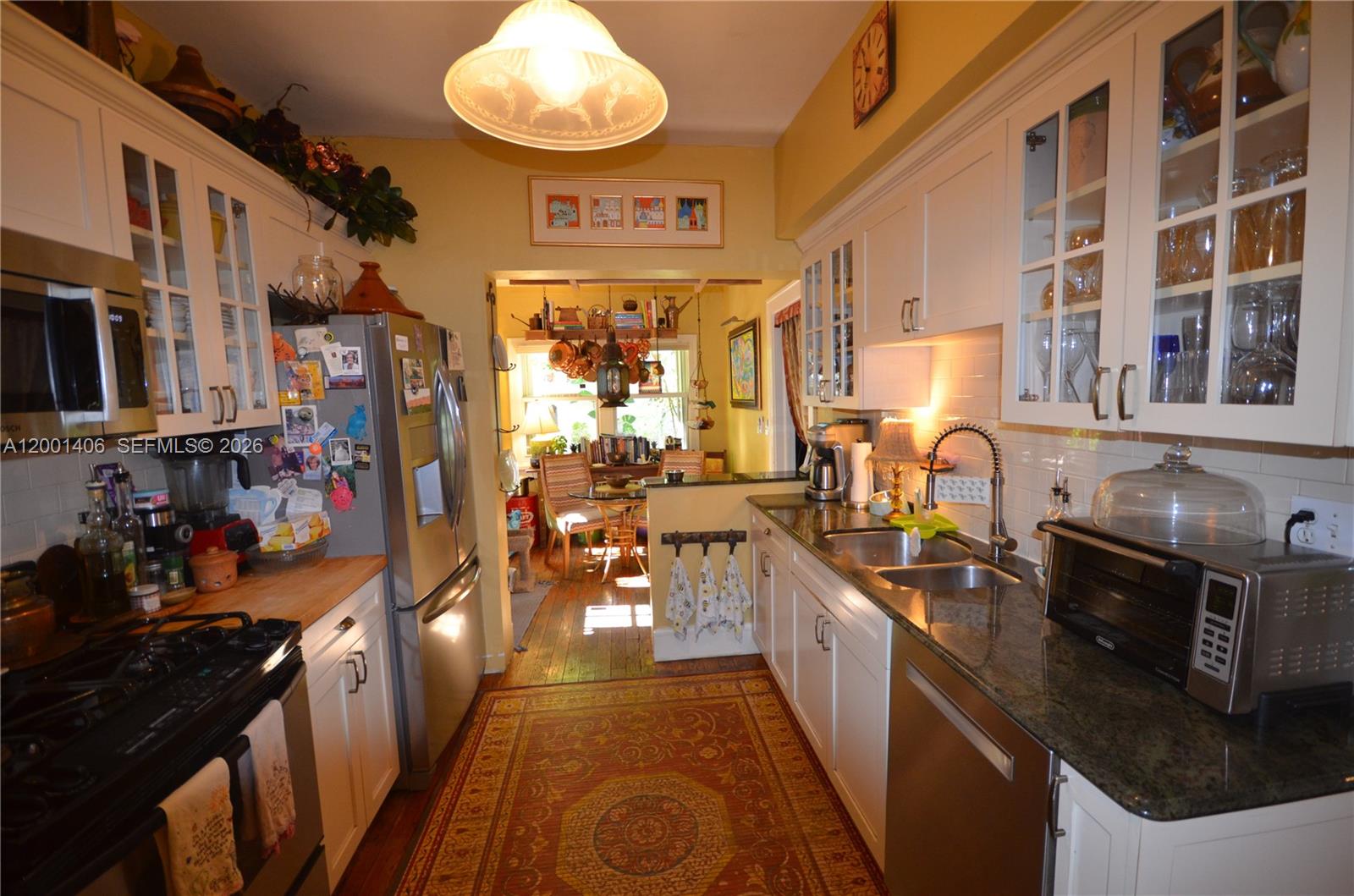 ESCOTTONIA PARK - Land