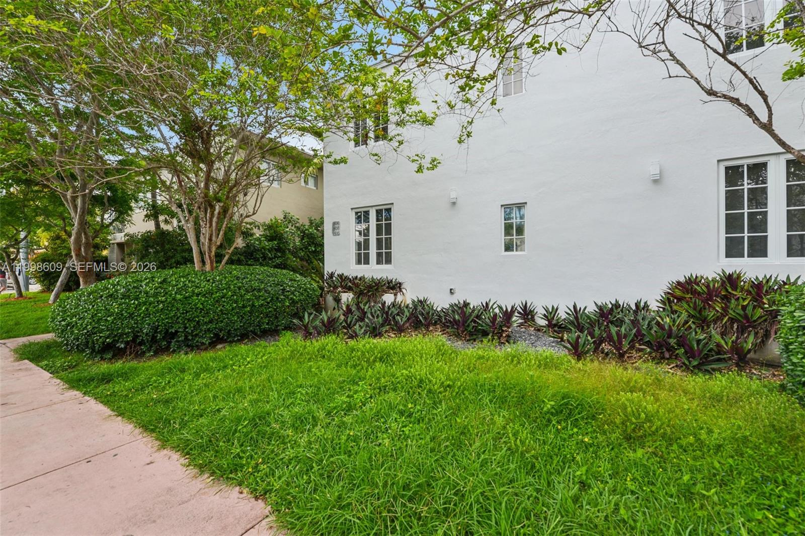 THE CASTLE MERIDIAN CONDO - Residential