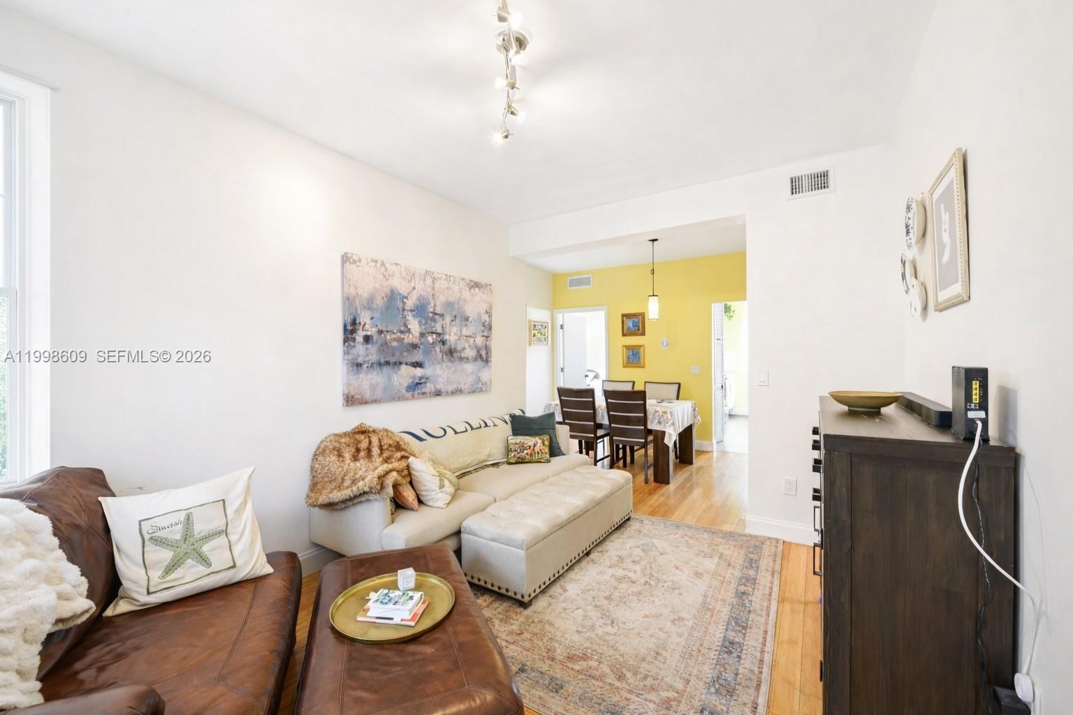 THE CASTLE MERIDIAN CONDO - Residential