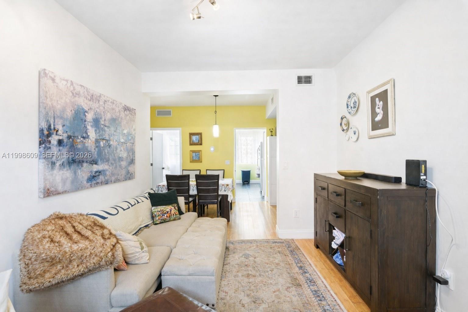 THE CASTLE MERIDIAN CONDO - Residential