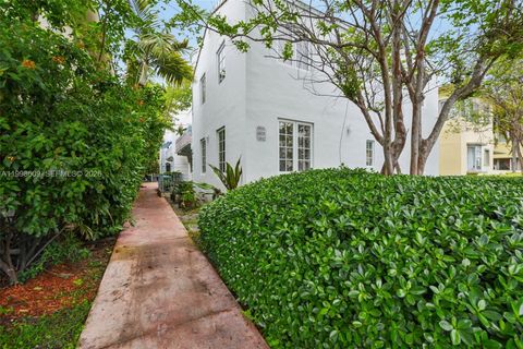 Photo of 1510 Meridian Ave #12, Miami Beach, FL 33139 (MLS # A11998609)