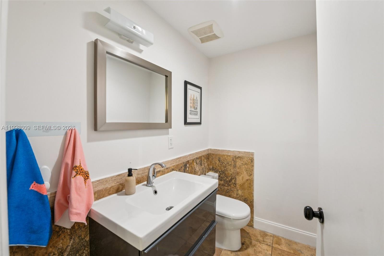 THE CASTLE MERIDIAN CONDO - Residential