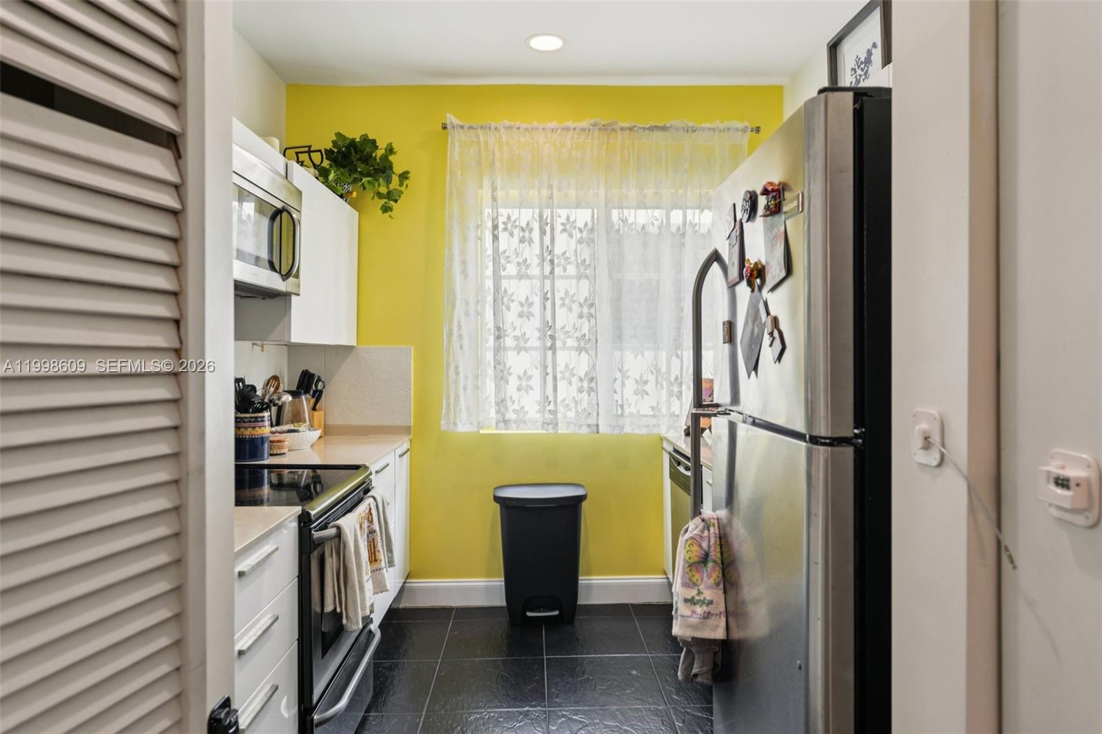 THE CASTLE MERIDIAN CONDO - Residential