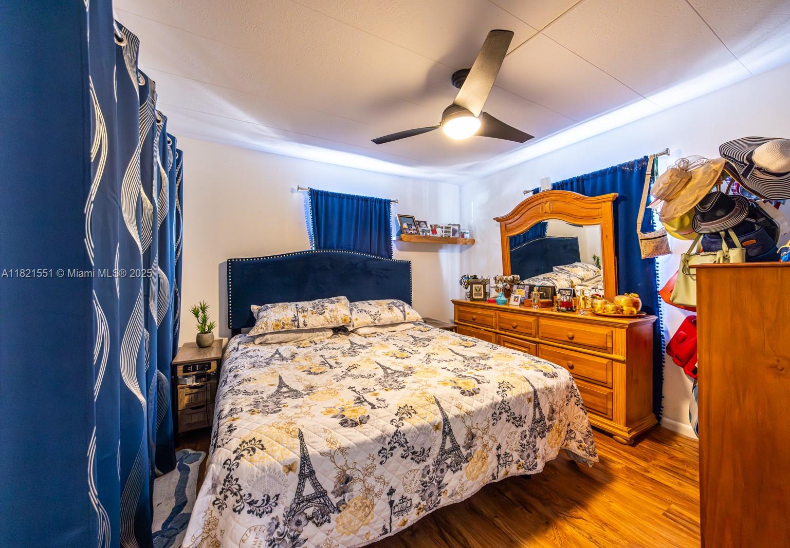 BUTTONWOODS ACRES - Residential