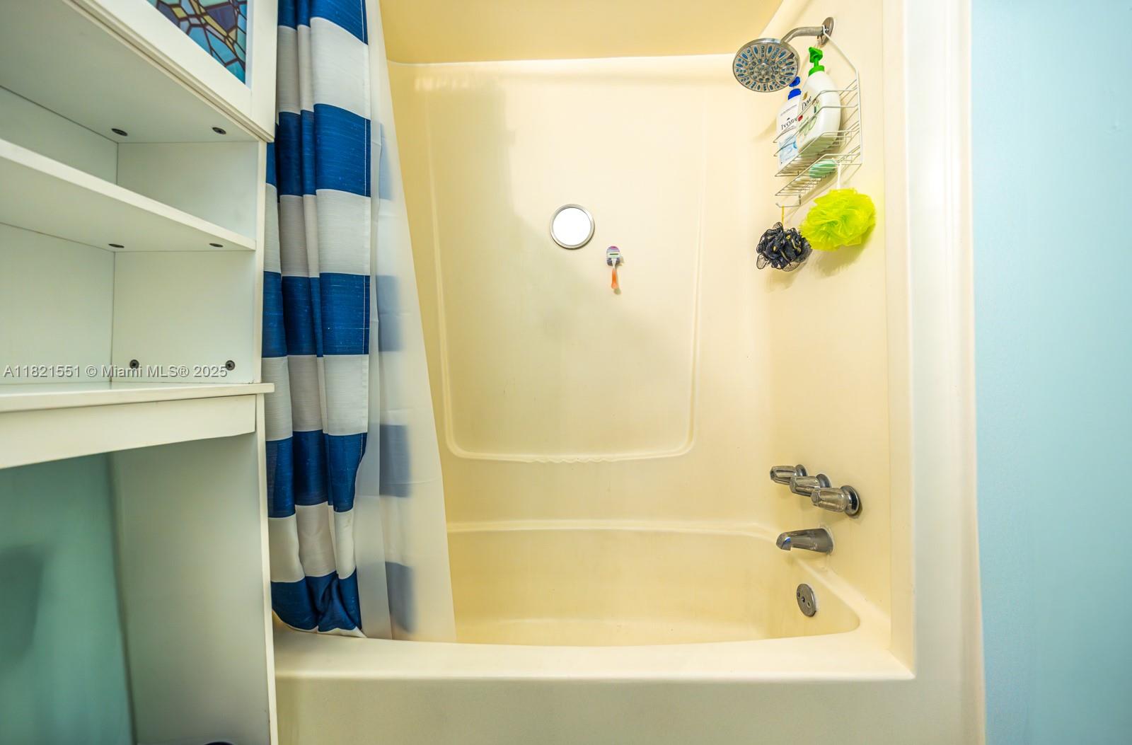 BUTTONWOODS ACRES - Residential