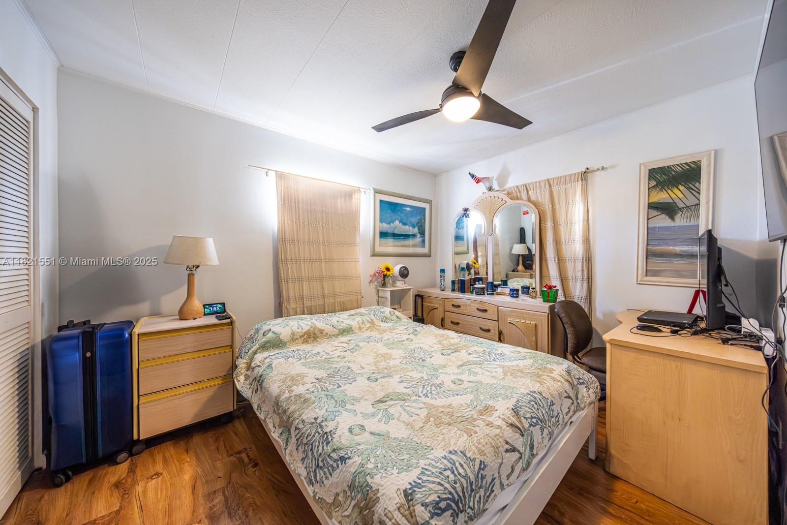 BUTTONWOODS ACRES - Residential