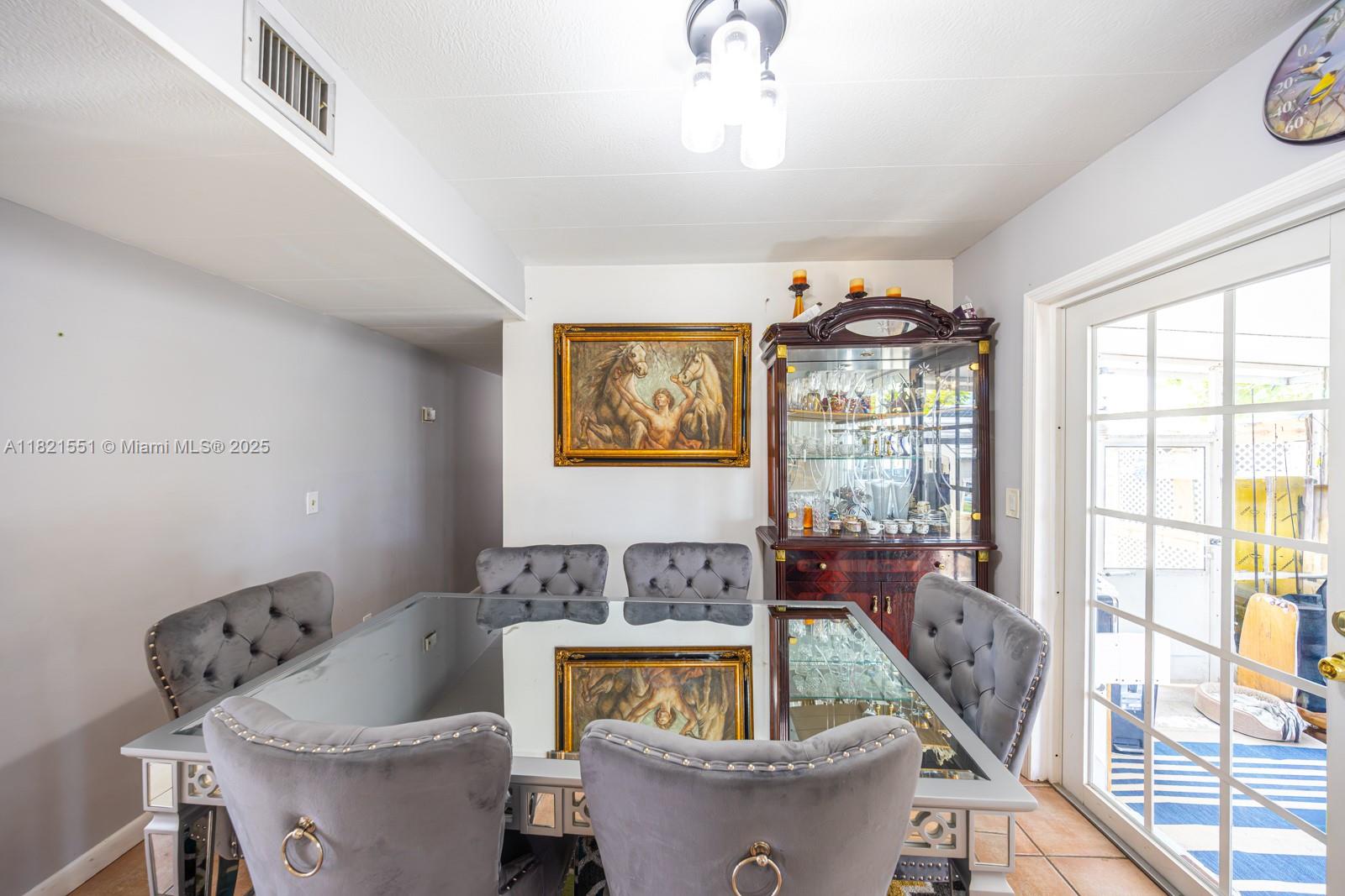 BUTTONWOODS ACRES - Residential