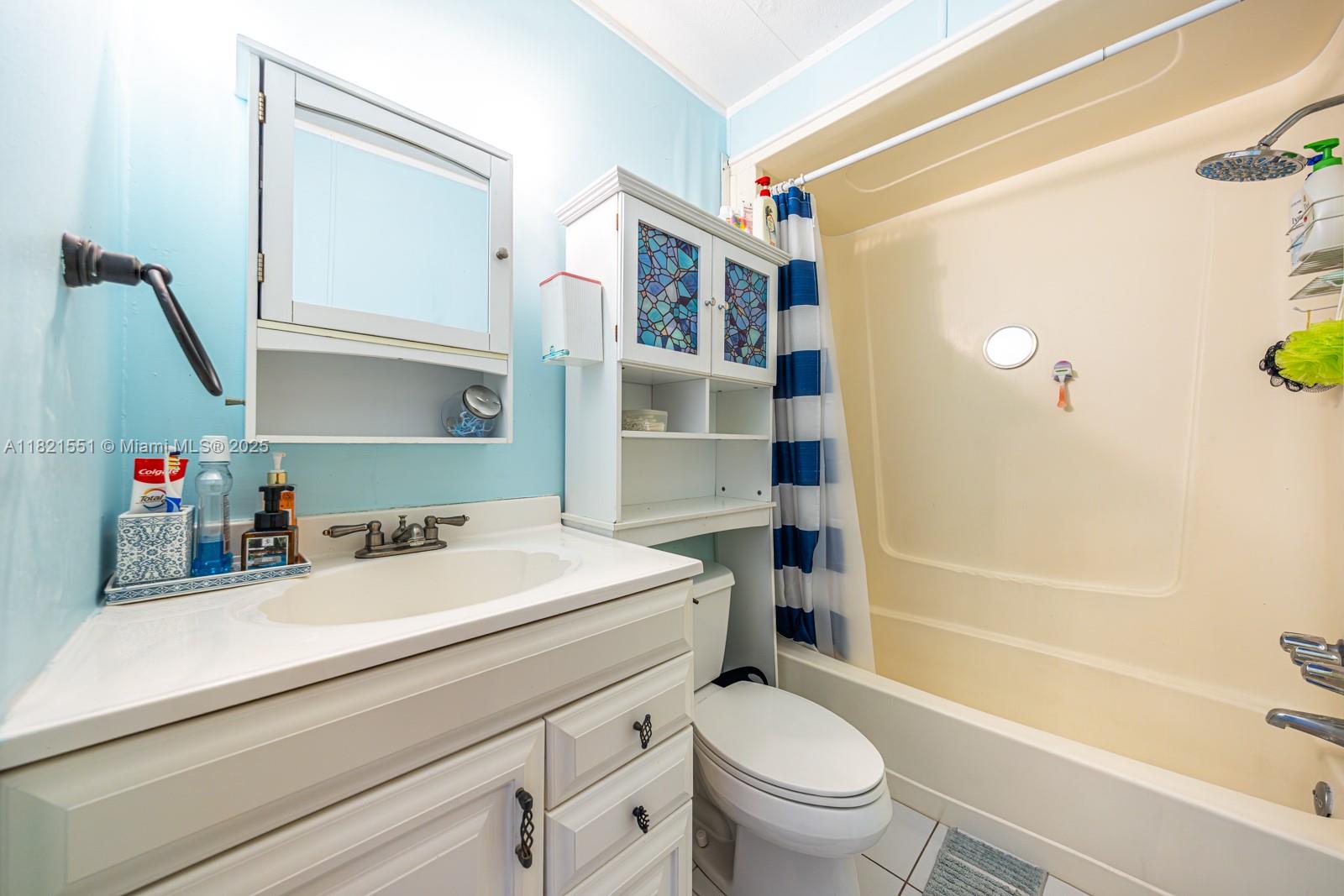 BUTTONWOODS ACRES - Residential