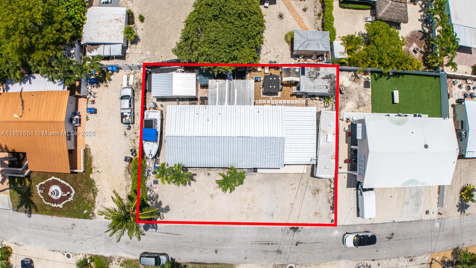 BUTTONWOODS ACRES - Residential