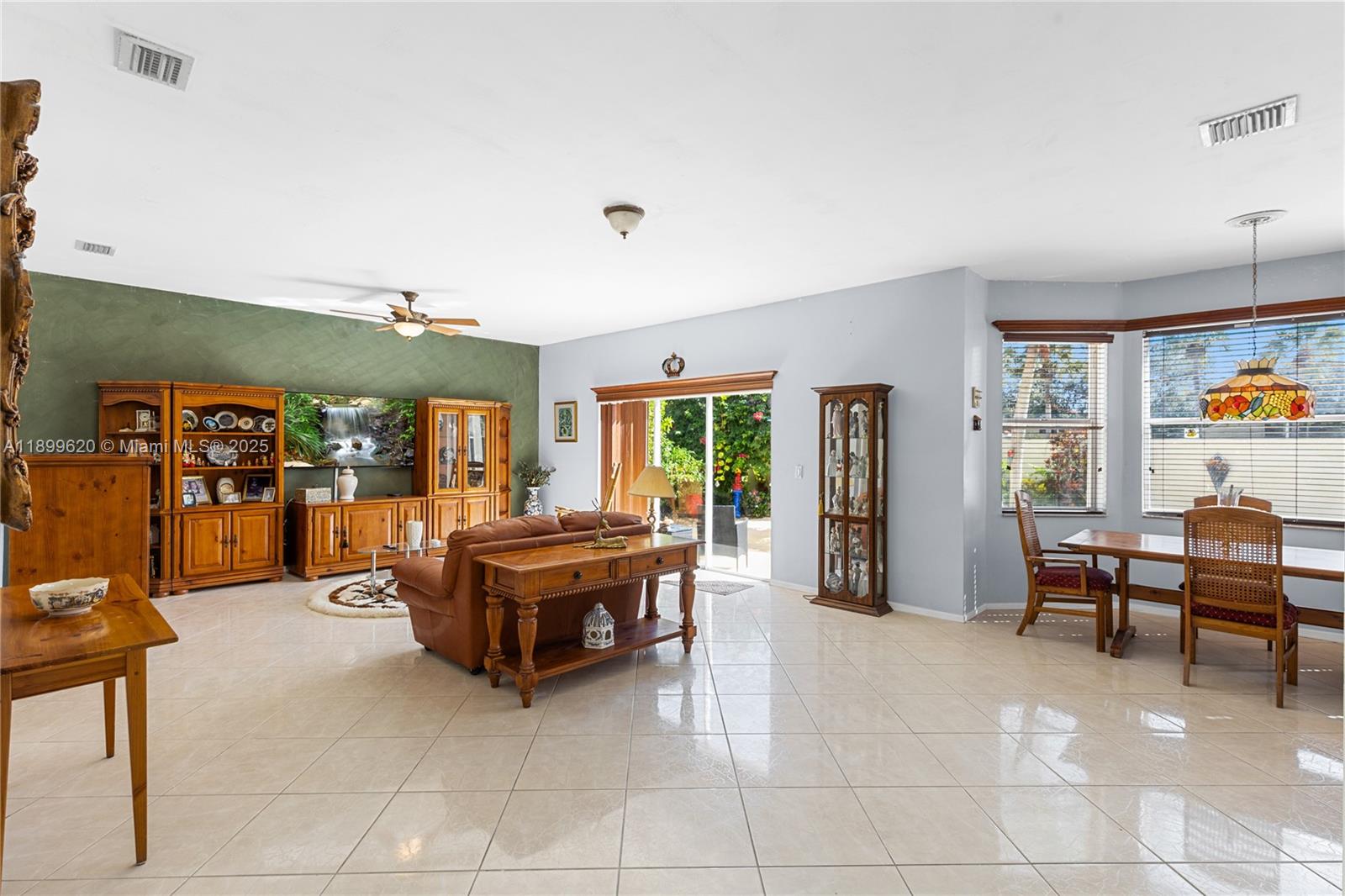 CHAPEL LAKE ESTATES - Residential