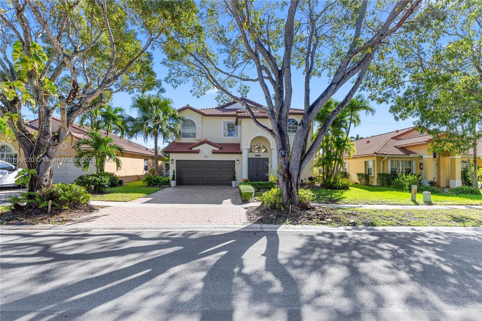 1071 NW 184th Ter