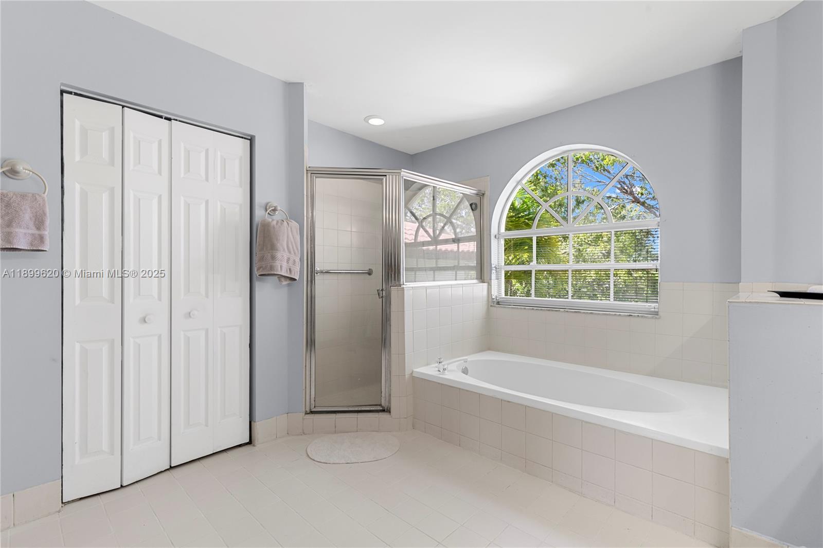 CHAPEL LAKE ESTATES - Residential