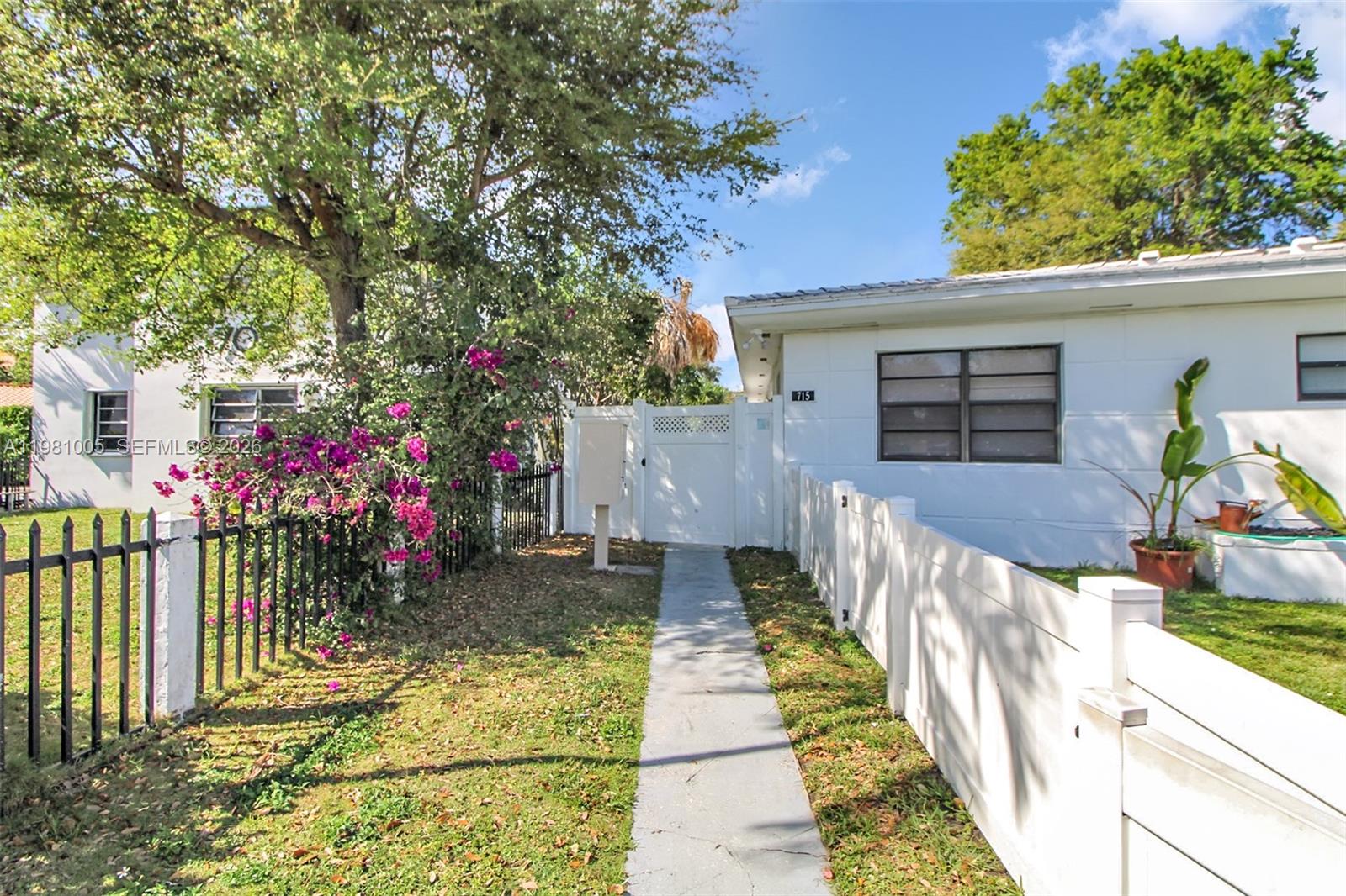 MIAMI SHORES SEC 3 - Residential Income