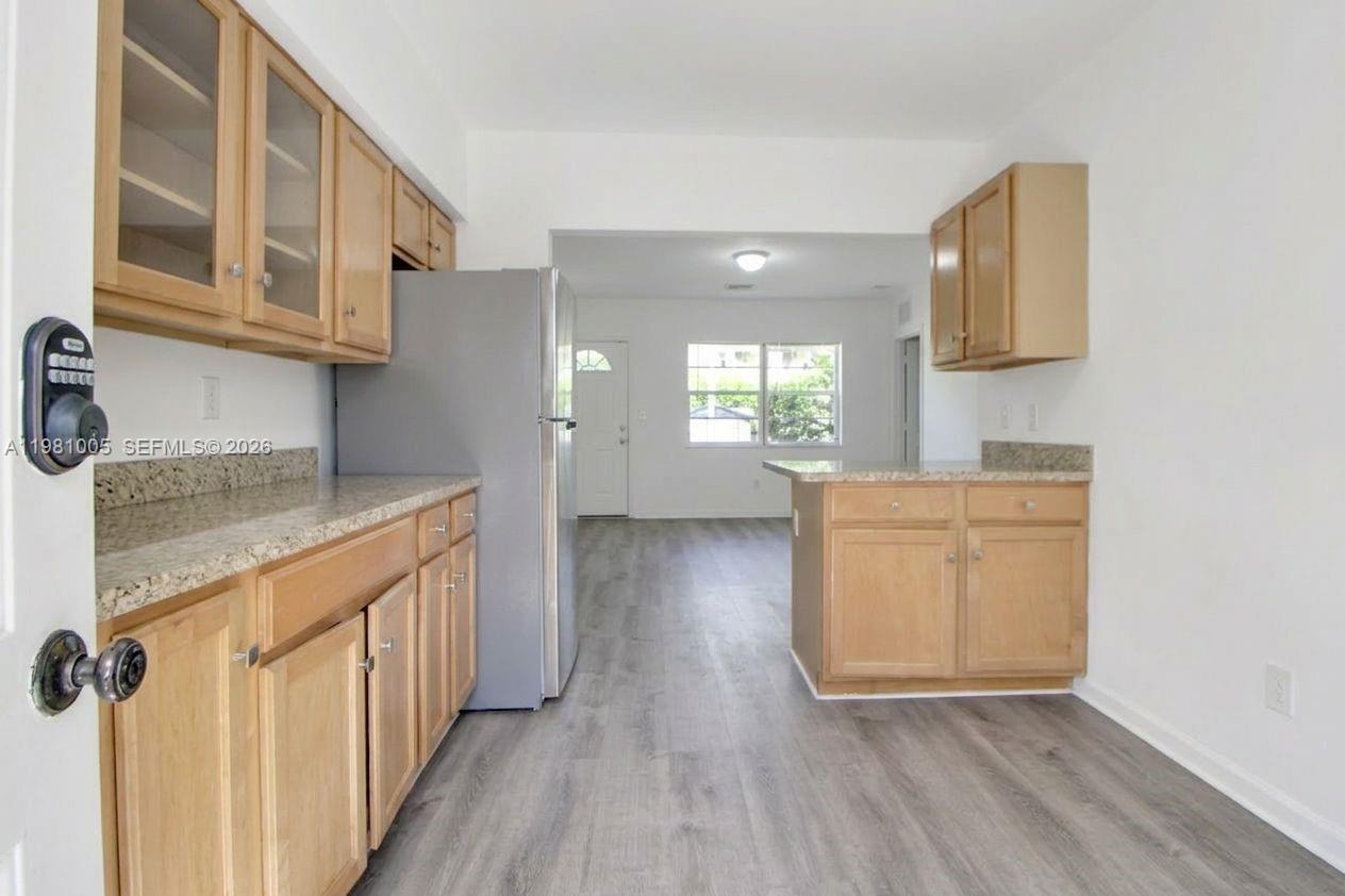 MIAMI SHORES SEC 3 - Residential Income