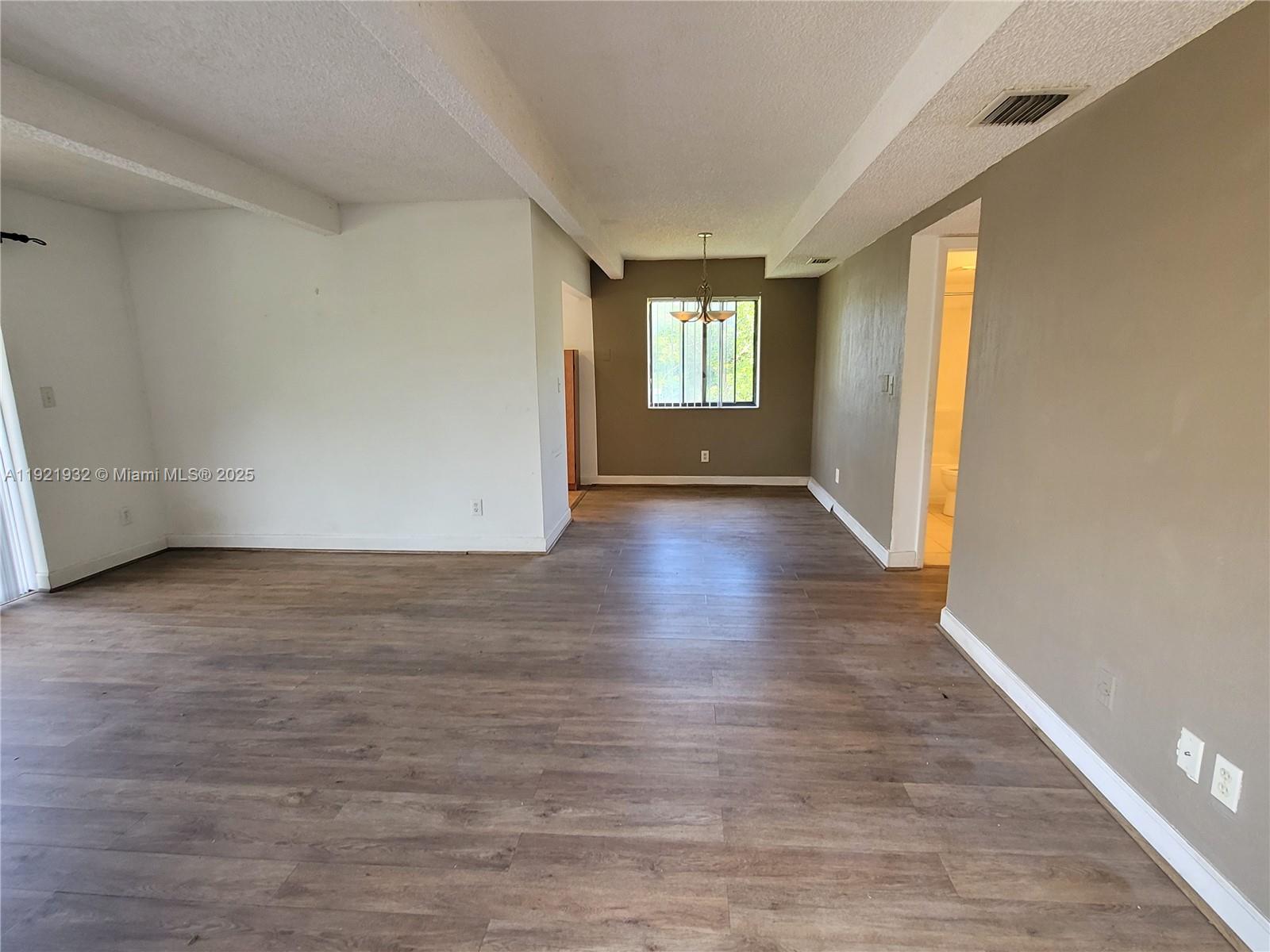 Village Townhouse-Pompano - Residential