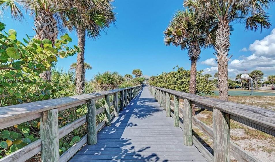 Port Charlotte - Land