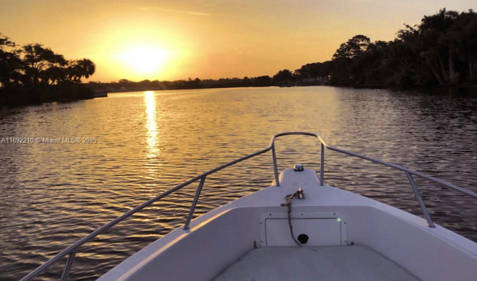 Port Charlotte - Land