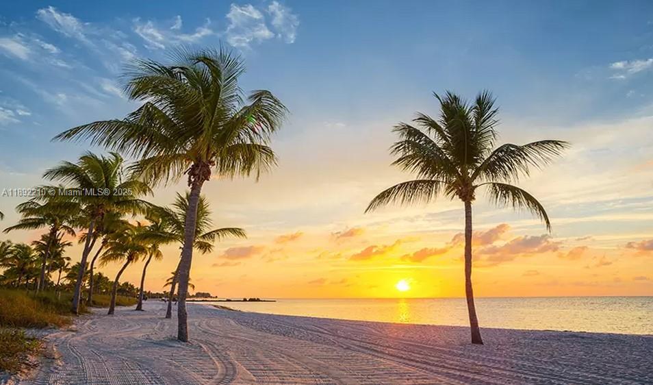 Port Charlotte - Land