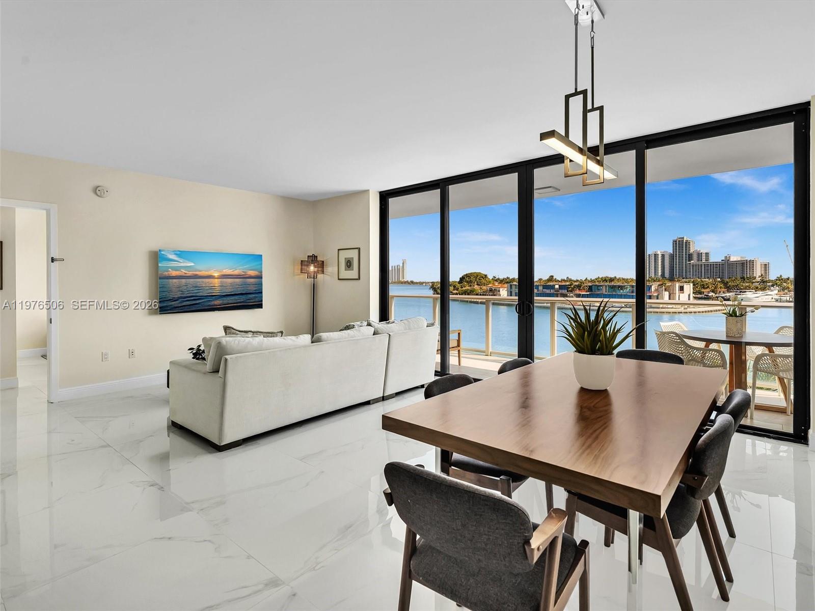 SERENO RESIDENCES CONDO - Residential