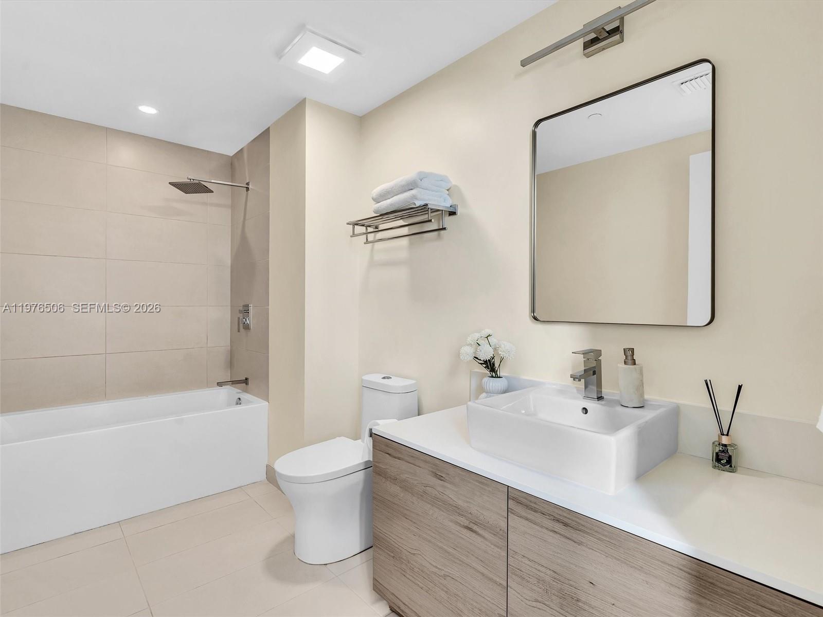 SERENO RESIDENCES CONDO - Residential