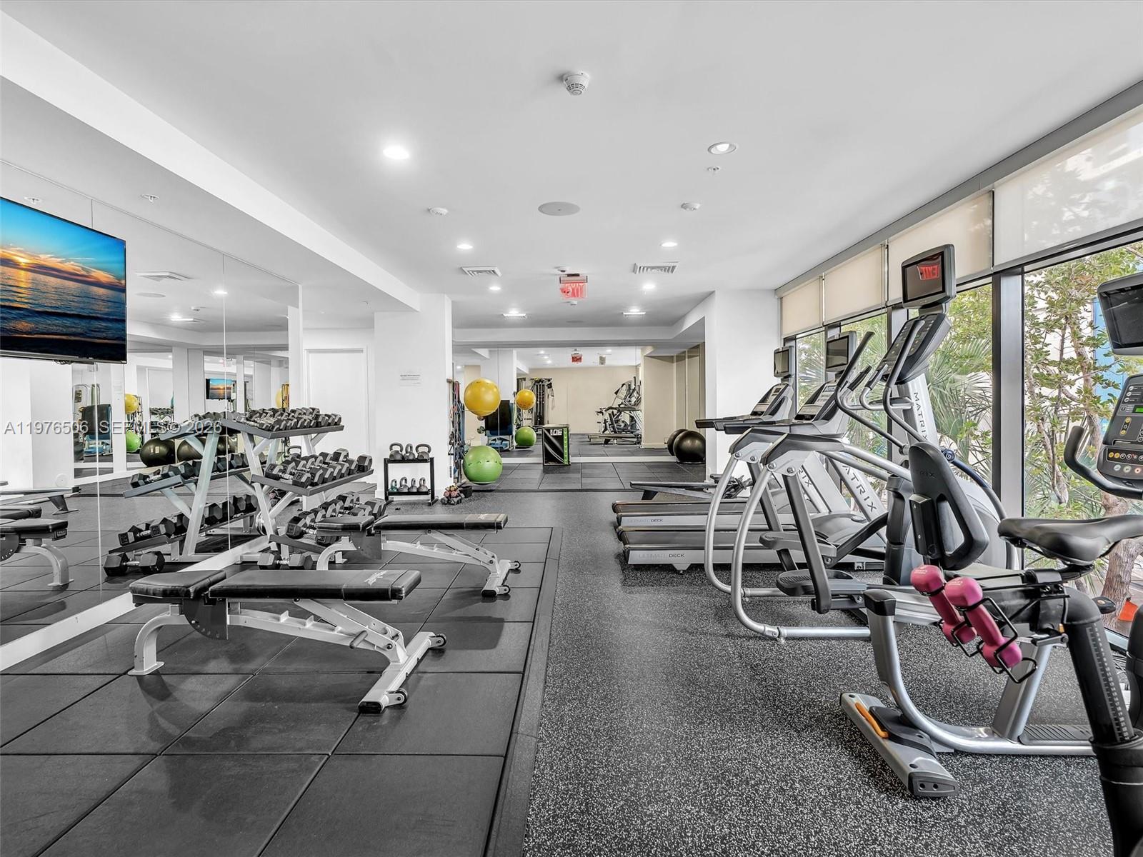 SERENO RESIDENCES CONDO - Residential