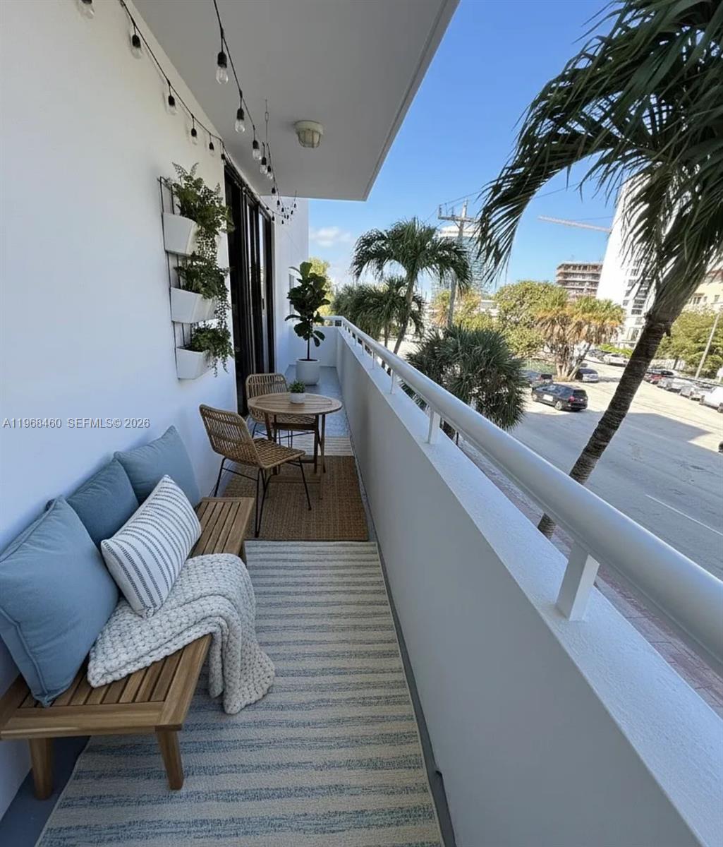 6830 Indian Creek Dr 2A