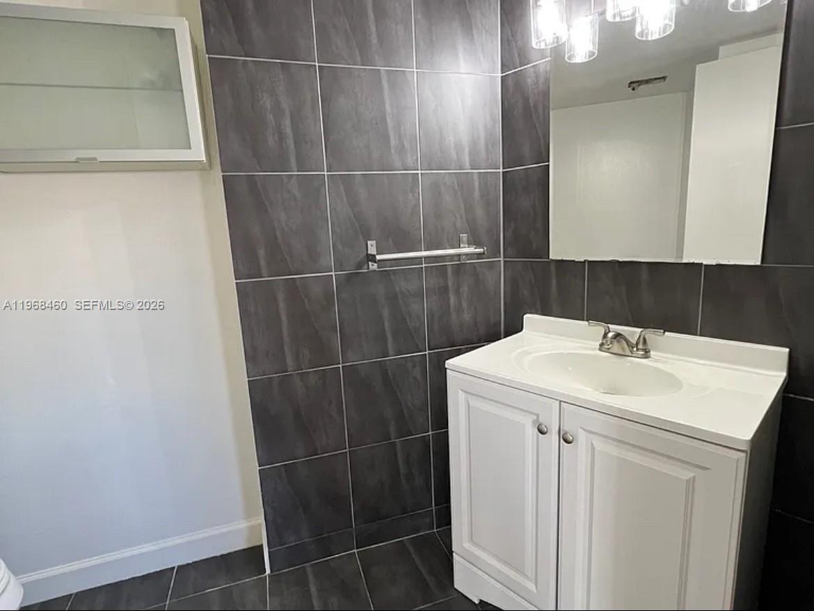 INDIAN CR CL MARINA CONDO - Residential Lease