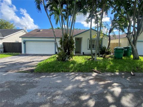 13337 SW 114th Pl Miami FL 33176