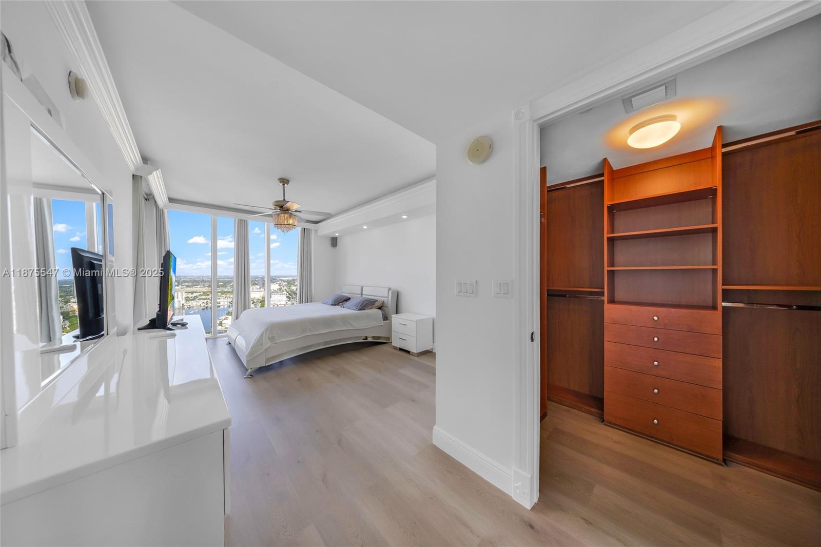 BEACH CLUB THREE CONDO - Residential Lease