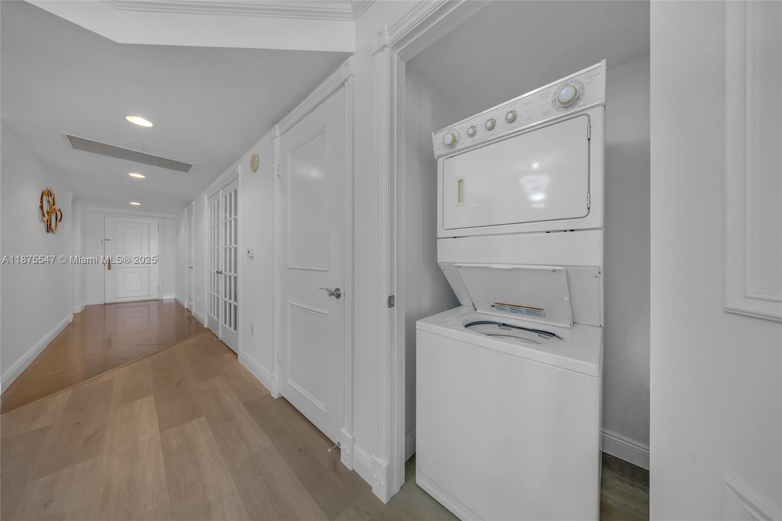 BEACH CLUB THREE CONDO - Residential Lease