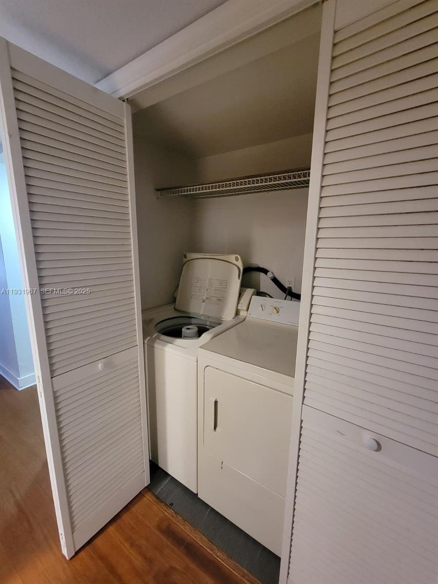 CRYSTAL GREENS NORTH COND - Residential