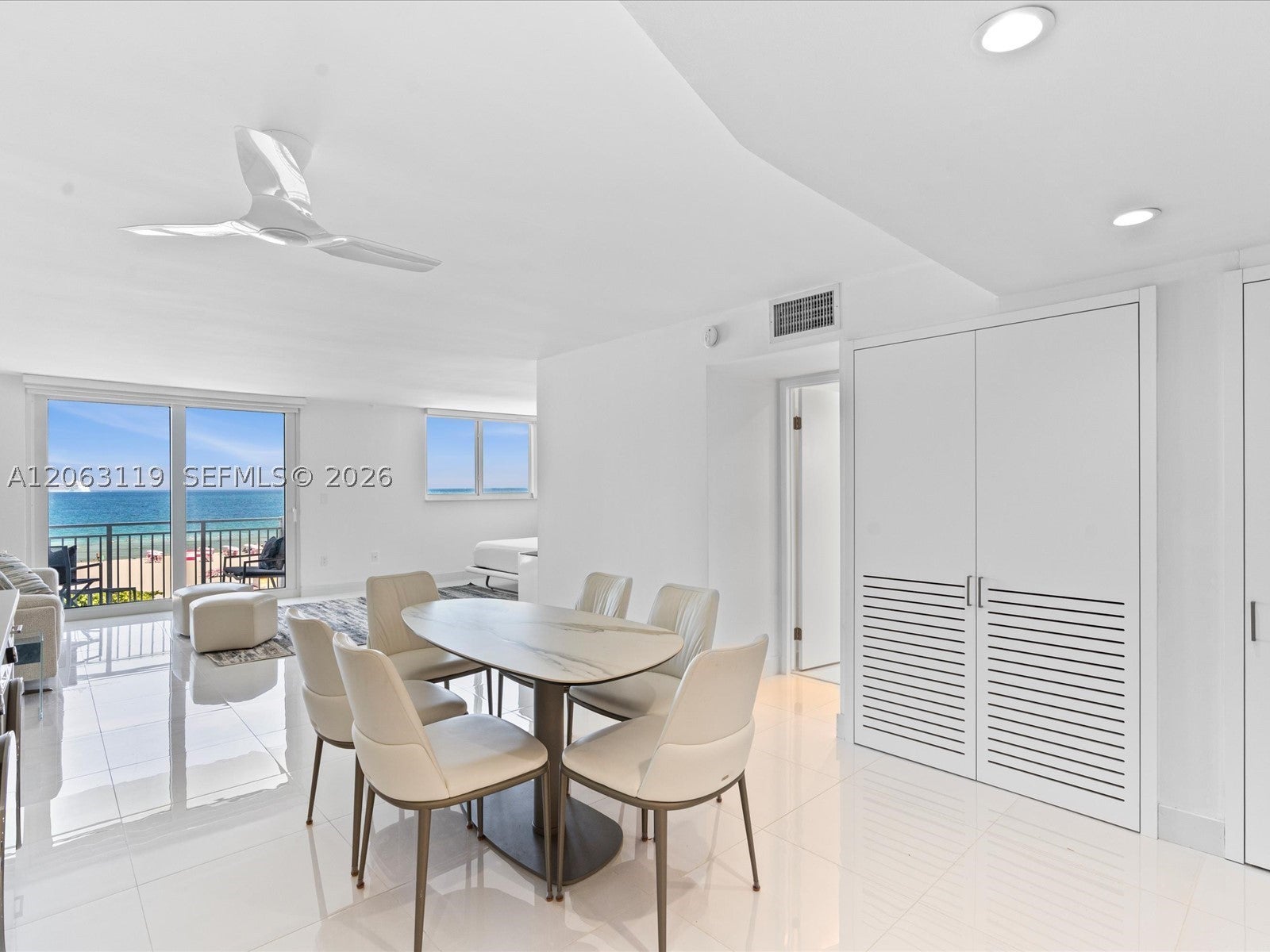 345 Ocean Dr 515