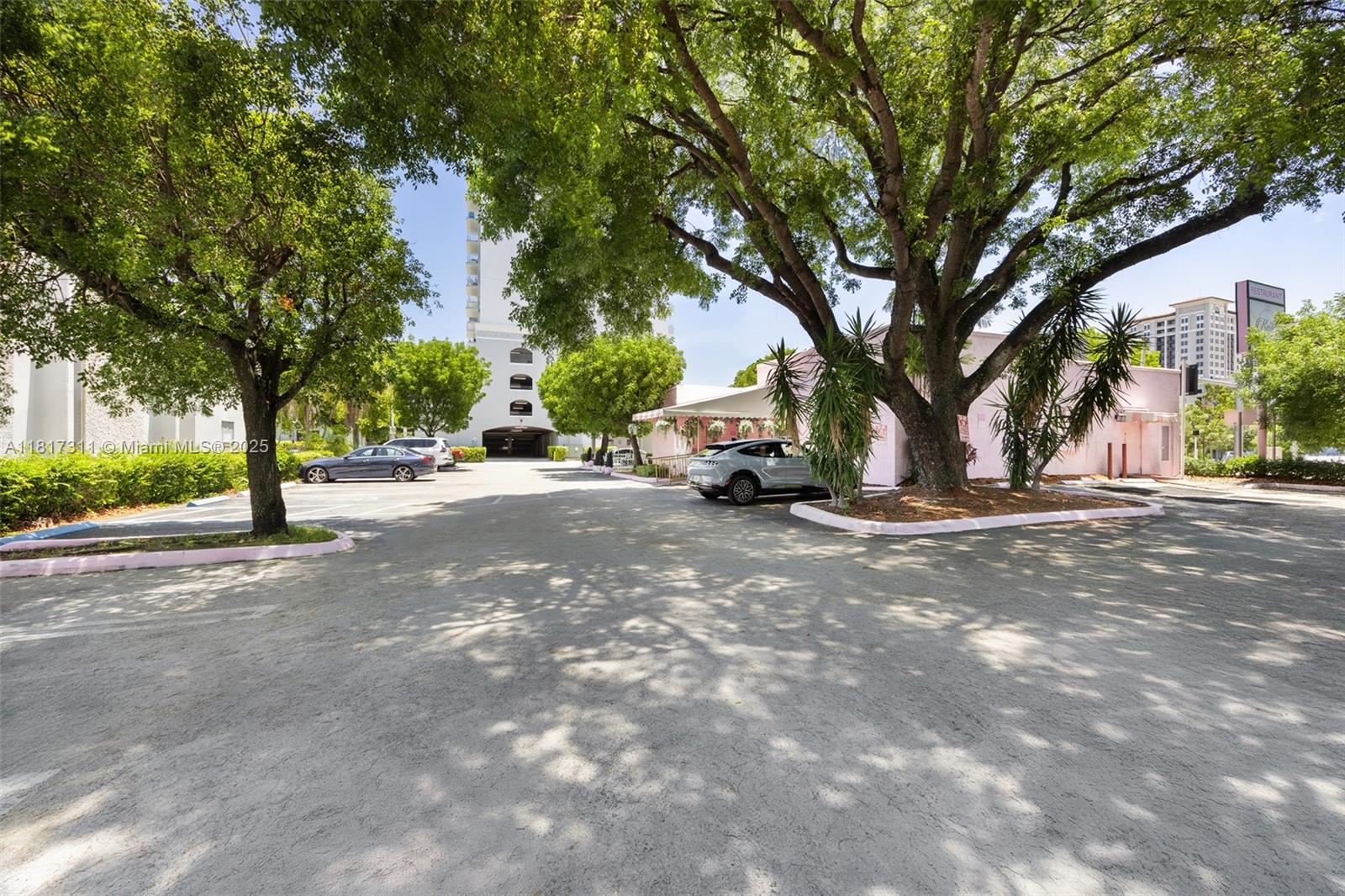 AMND PLAT OF MIAMI SUBURB - Land