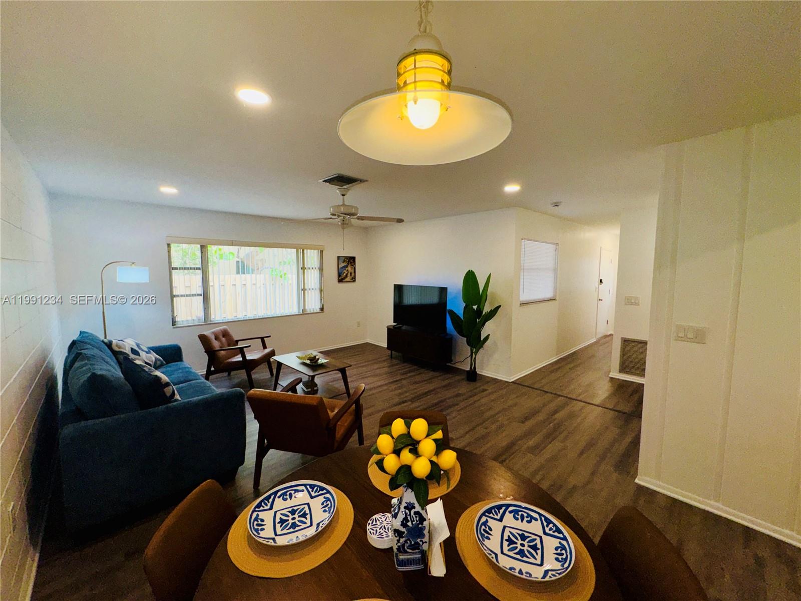 ARMSTRONG ACRES - Residential Lease