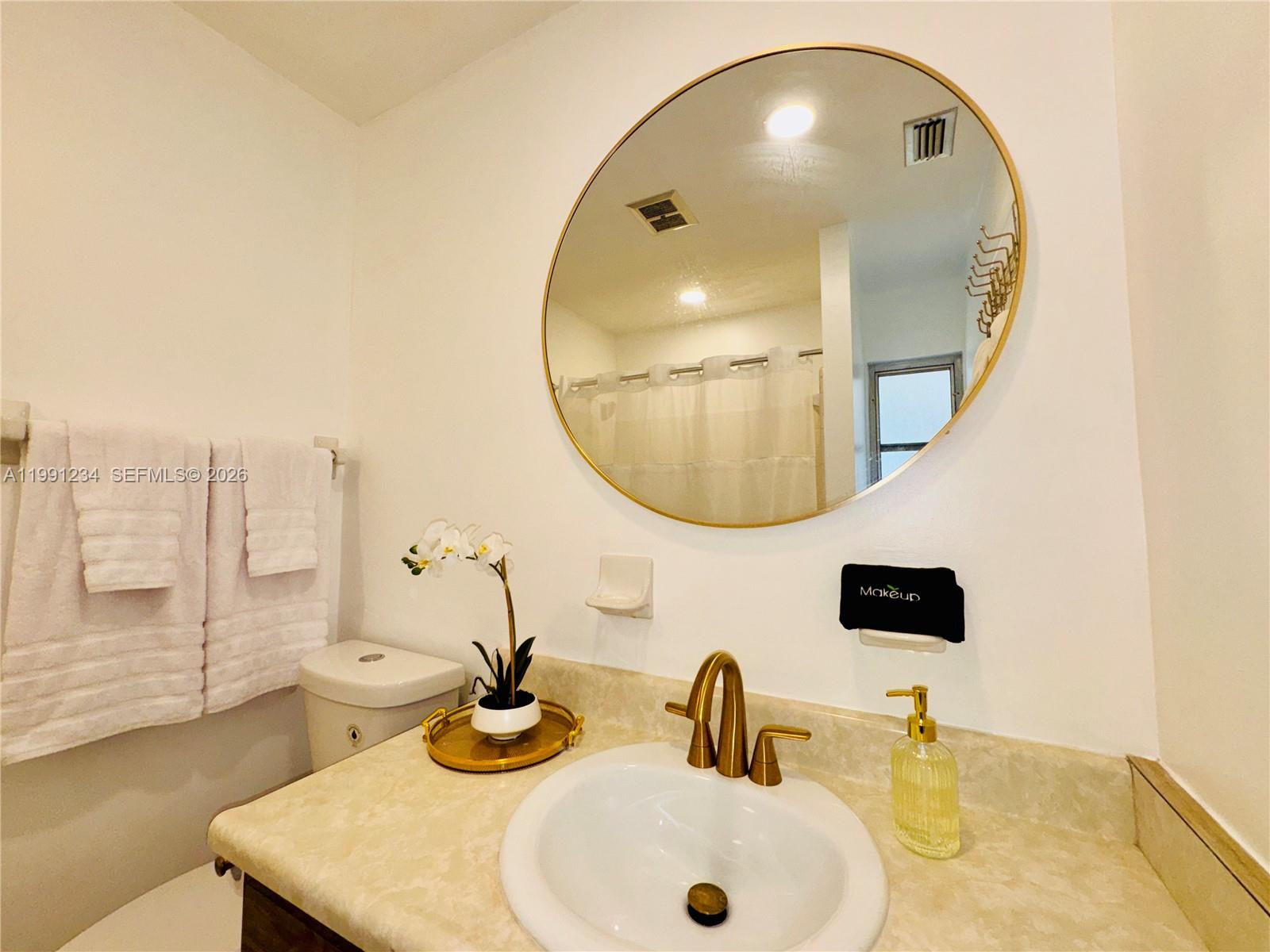 ARMSTRONG ACRES - Residential Lease