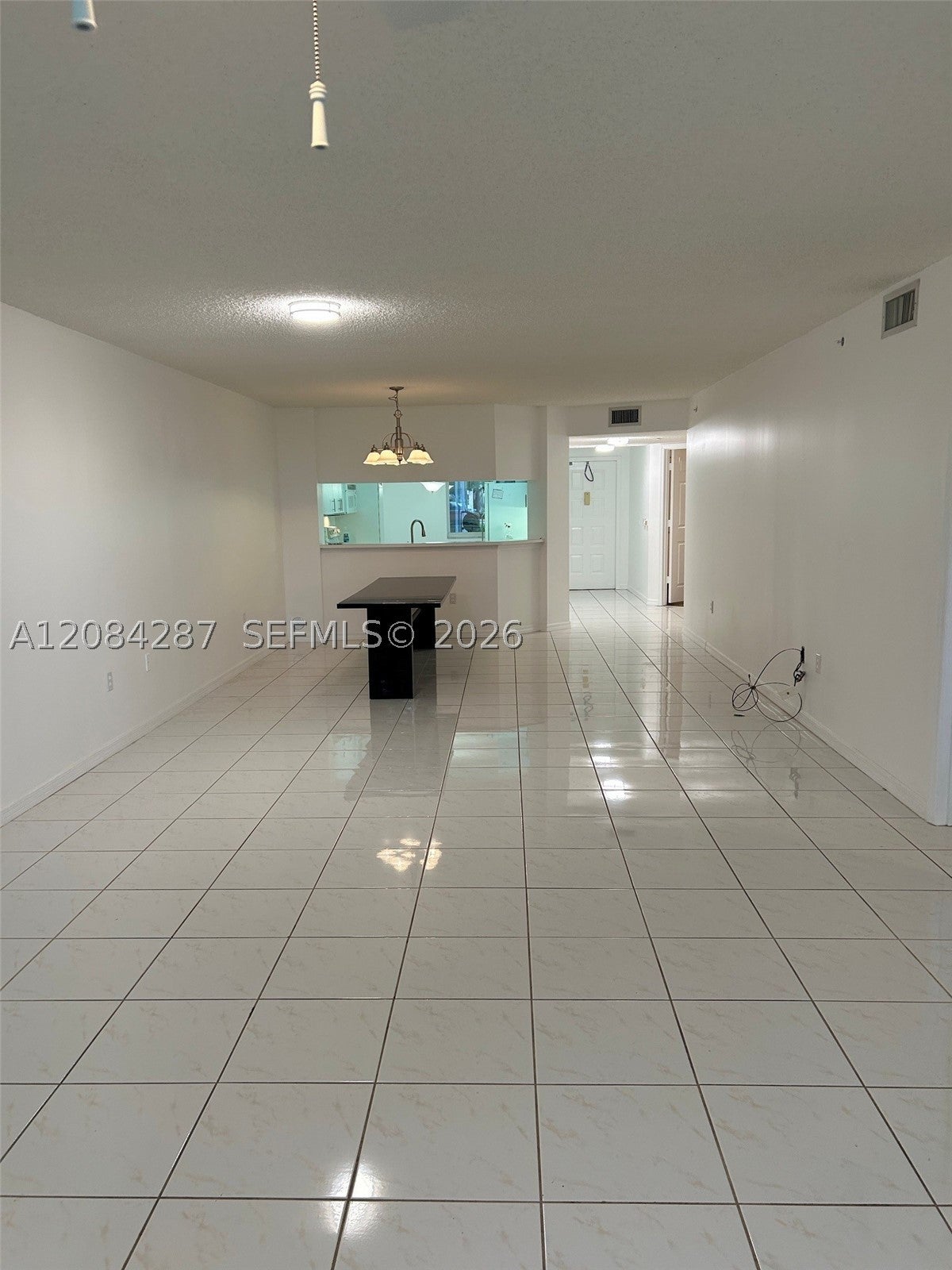 2541 N Nob Hill Rd
