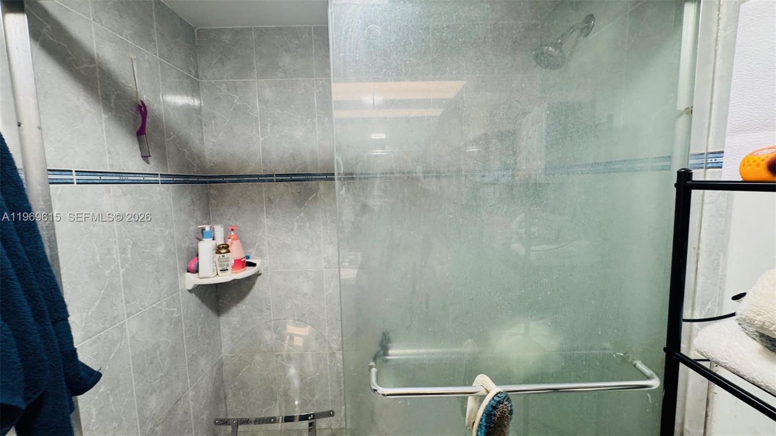 WINSTON TOWER 300 CONDO - Residential