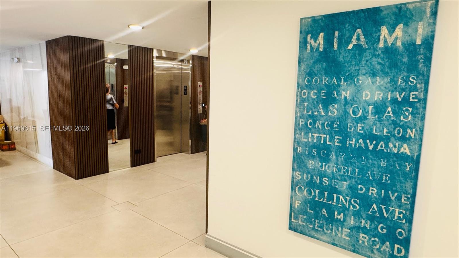 WINSTON TOWER 300 CONDO - Residential