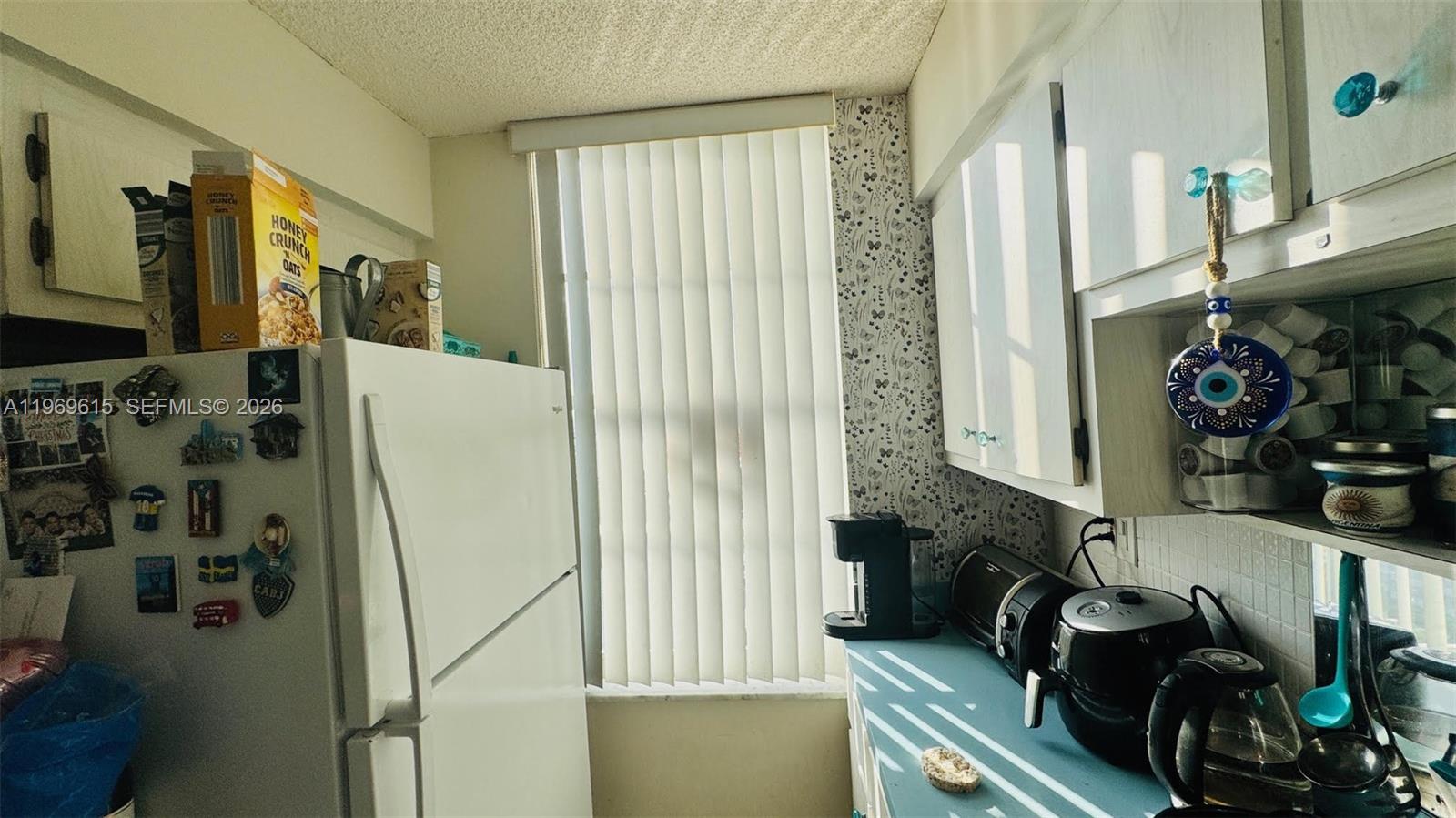 WINSTON TOWER 300 CONDO - Residential