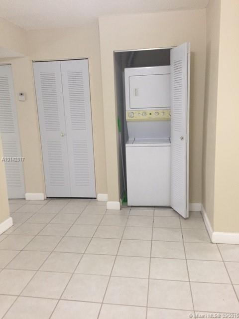 SUNSET POINT CONDO - Residential Lease