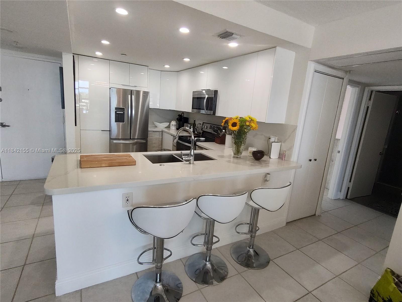 WATERVIEW CONDO - Residential