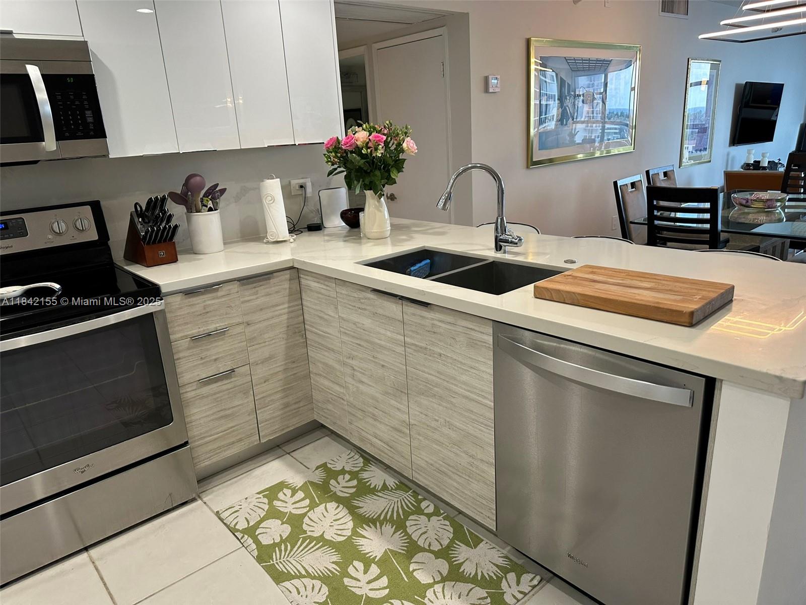 WATERVIEW CONDO - Residential