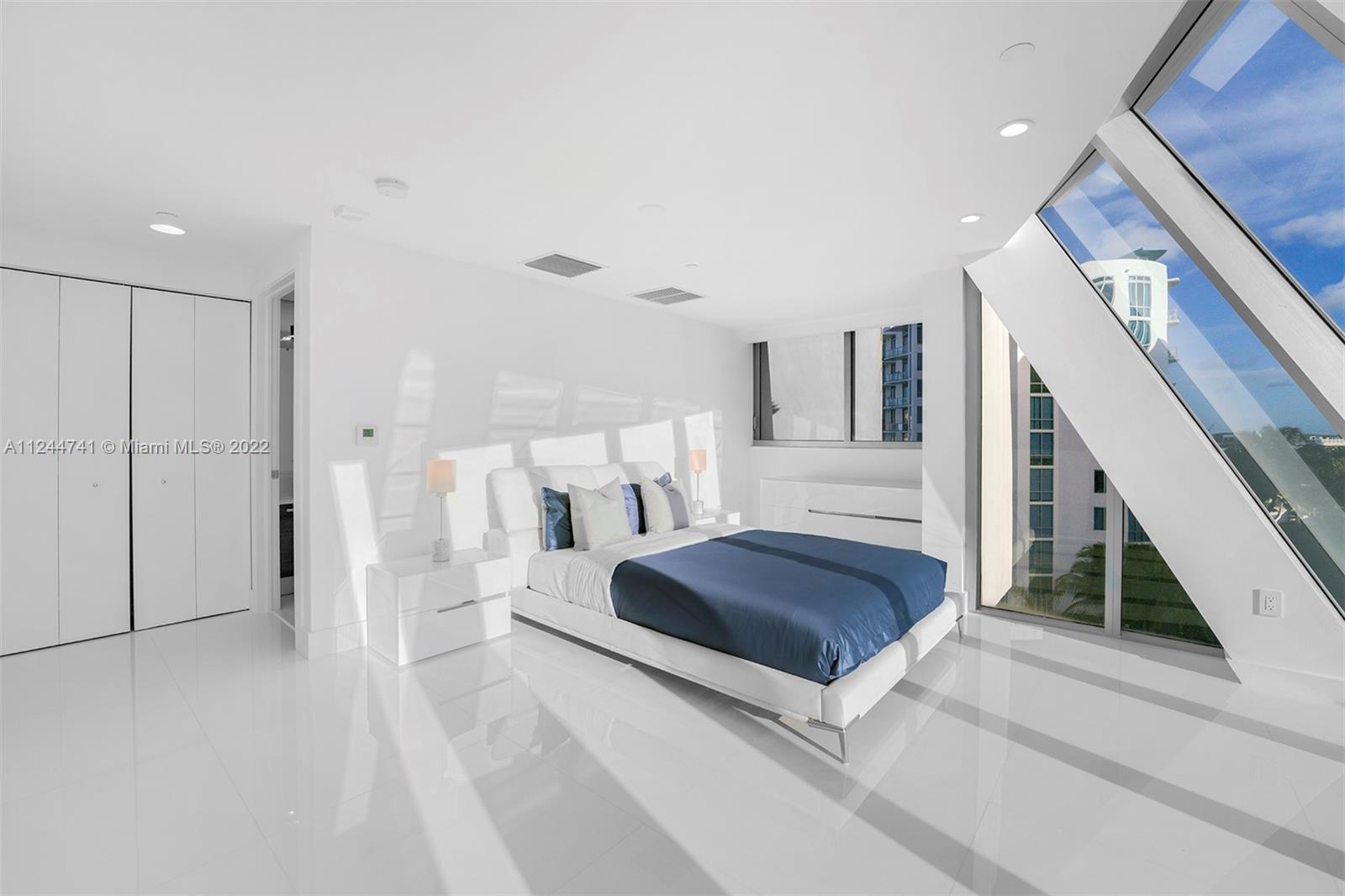 ARTECH RESIDENCES AT AVEN - Residential