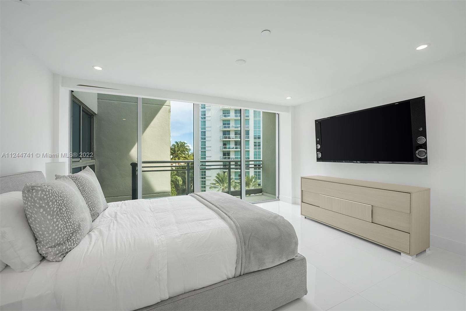 ARTECH RESIDENCES AT AVEN - Residential