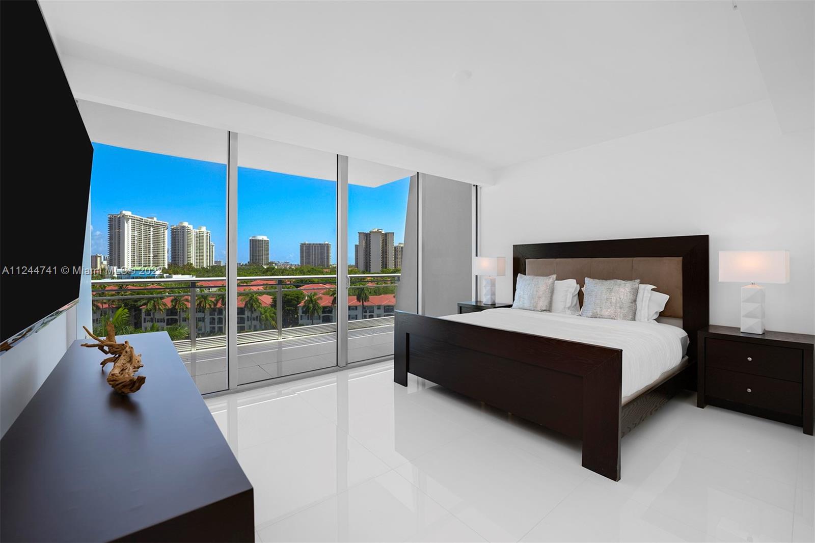 ARTECH RESIDENCES AT AVEN - Residential