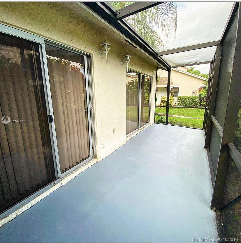 WOODLAND COVE - Residential