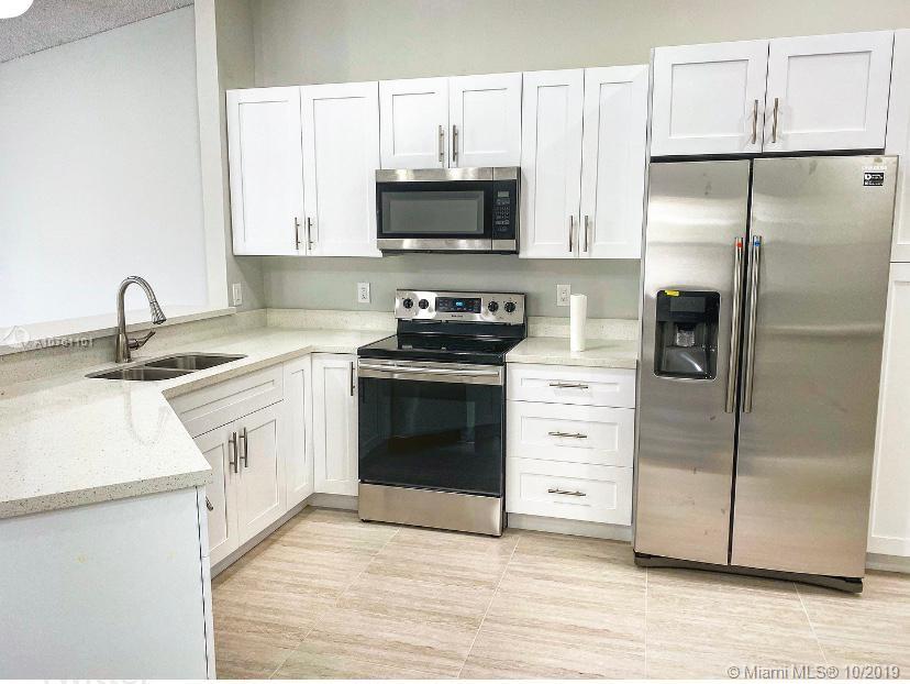 WOODLAND COVE - Residential