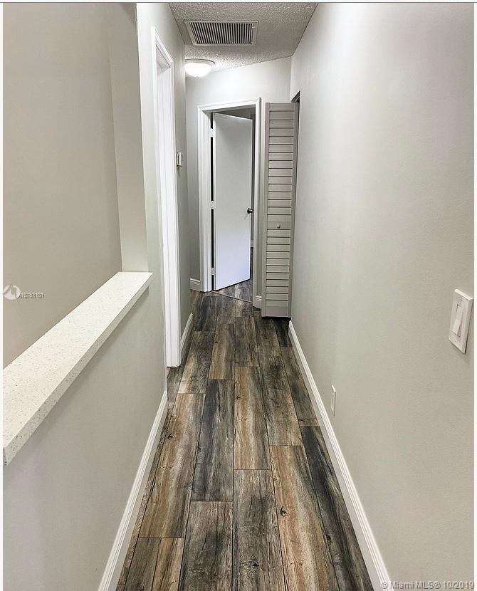 WOODLAND COVE - Residential