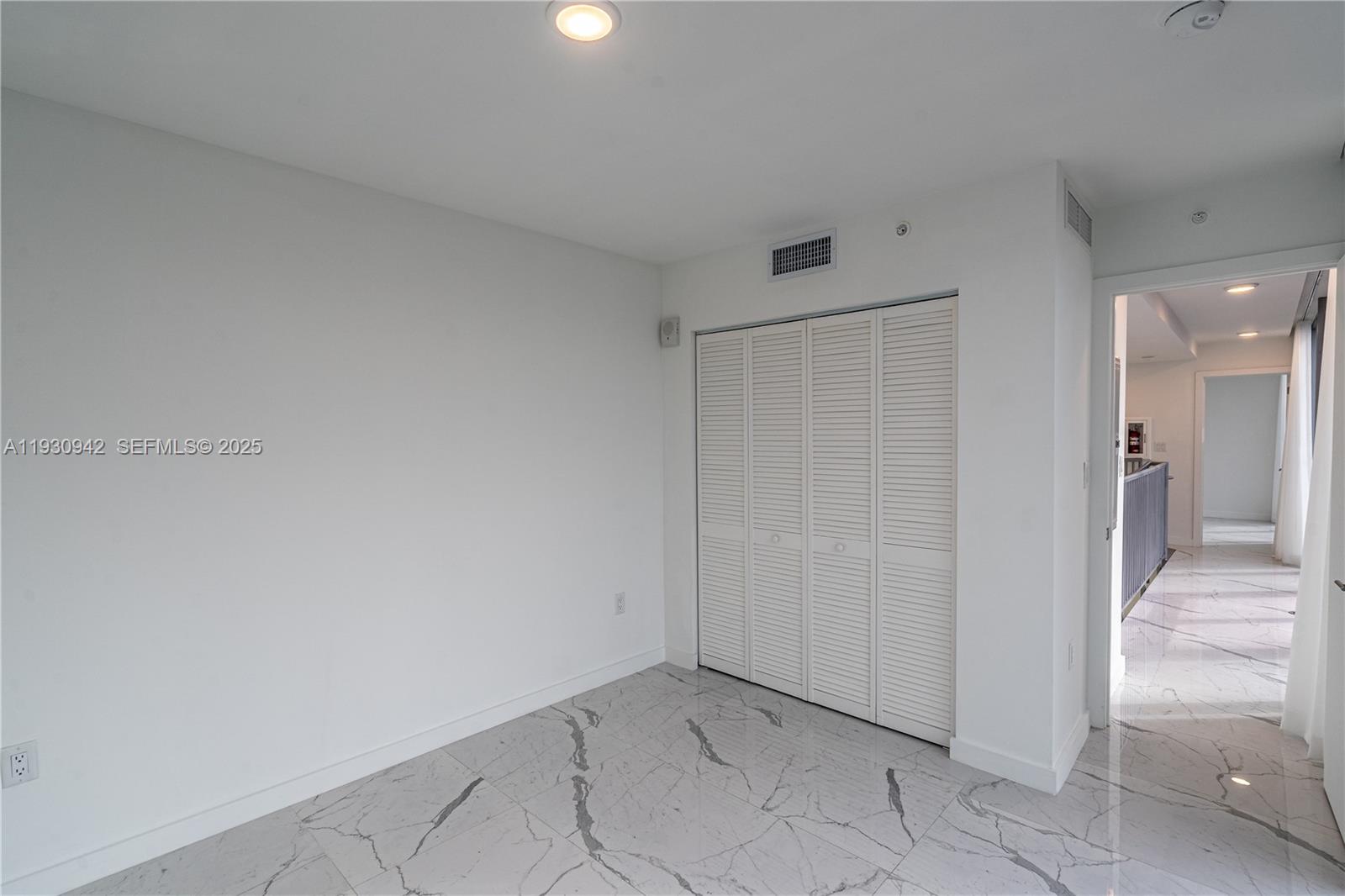 BISCAYNE BEACH SUB - Residential Lease