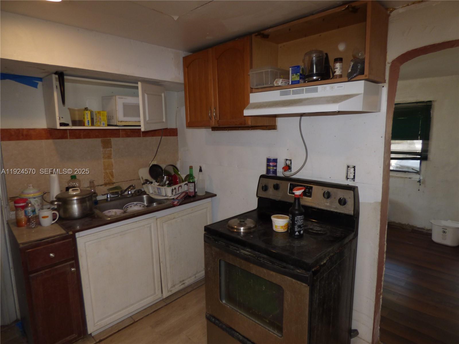 PINEWOOD PARK PL AMD 2ND - Residential Income